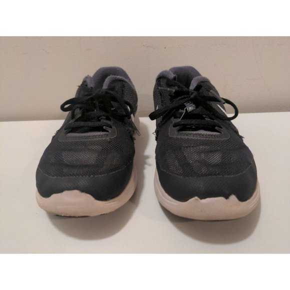 Nike Boys Revolution 3 Sneakers Sz 4Y Black Swoosh, Gently Used - Picture 2 of 8